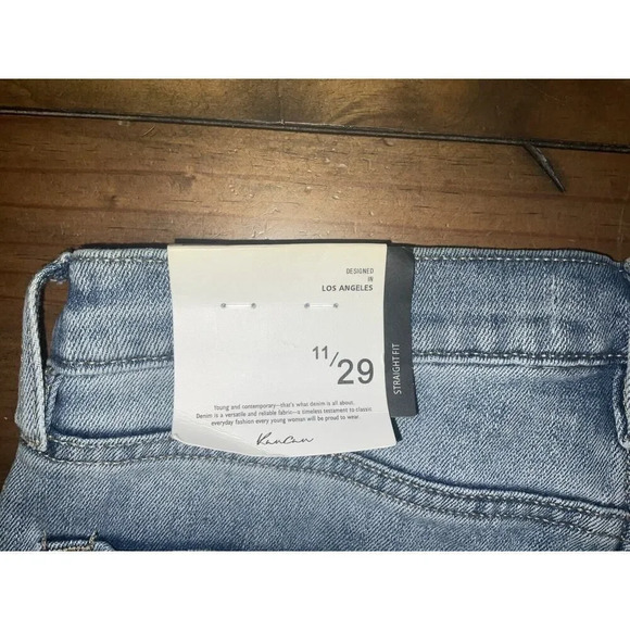 Kancan Women's Jeans Straight Fit Distressed Medium Wash Size 11/29 - Picture 7 of 10